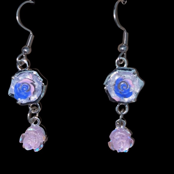 Handmade blue and pink flower earrings - Picture 3 of 4